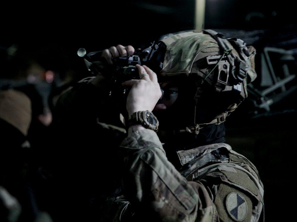 AN/PVS-31 night vision device
